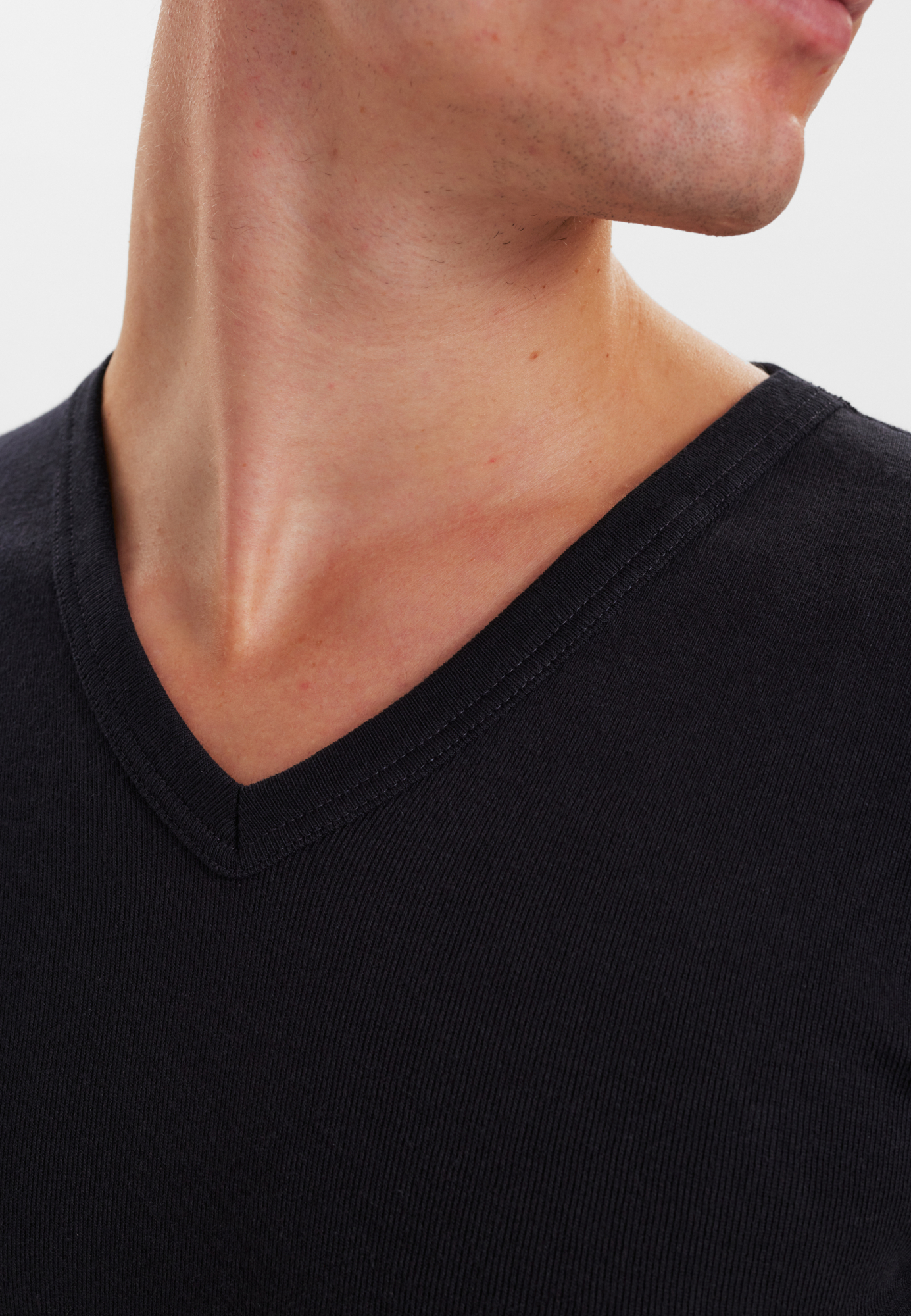 T-shirt "v-neck original" | 100% bomuld | Sort -JBS T-shirt "v-neck original" | 100% bomuld | Sort -JBS